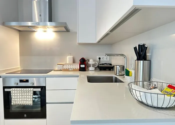 Apartamento Jacinto Benavente 15, 7a Con Parking Gratis By Ybh *