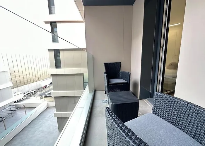 Jacinto Benavente 15, 7a Con Parking Gratis By Ybh * Vigo